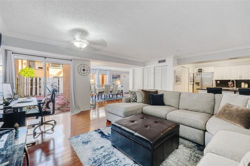 apt-207-8450 Sw 154th Circle Ct, Miami, FL, 33193-1224 | Card Image