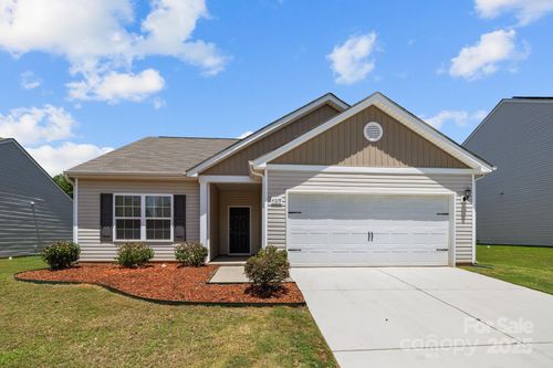 4019 Munson Dr, Charlotte, NC, 28215-4568 | Card Image