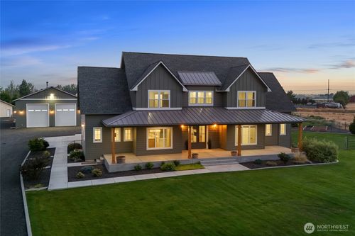 10171 Road 5.7 Ne, Moses Lake, WA, 98837-8333 | Card Image