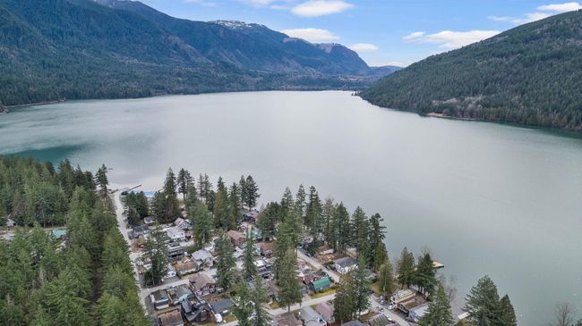 255 First Avenue, House other with 2 bedrooms, 1 bathrooms and 2 parking in Cultus Lake BC | Image 28