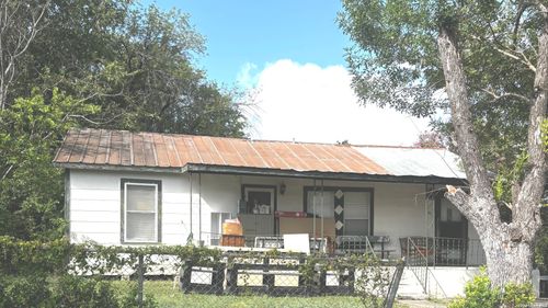 406 S Live Oak Ave, New Braunfels, TX, 78130-6434 | Card Image
