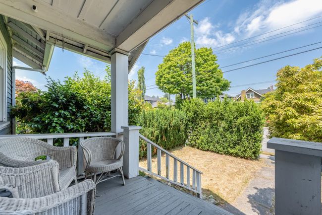 2936 W 41 St Avenue, House other with 4 bedrooms, 2 bathrooms and 2 parking in Vancouver BC | Image 4