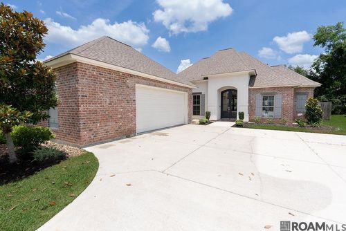 13206 Oakbourne Ave, Geismar, LA, 70734-3188 | Card Image