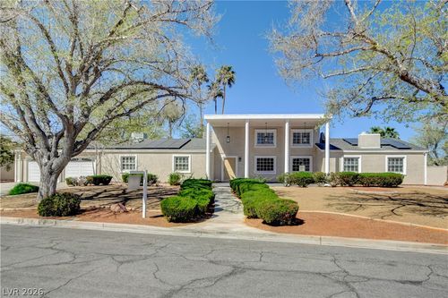 3770 Meadowcrest Dr, Las Vegas, NV, 89121-4910 | Card Image