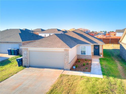 11708 Nw 99th Ter, Yukon, OK, 73099-9354 | Card Image