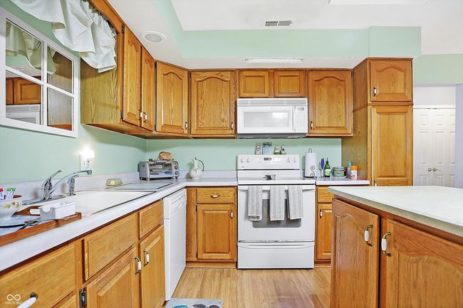 1617 W Saxon Dr, House other with 3 bedrooms, 2 bathrooms and null parking in Marion IN | Image 8