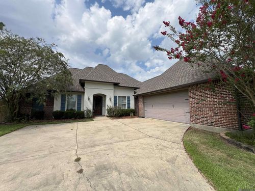 7335 Oakview Dr, Zachary, LA, 70791-2869 | Card Image
