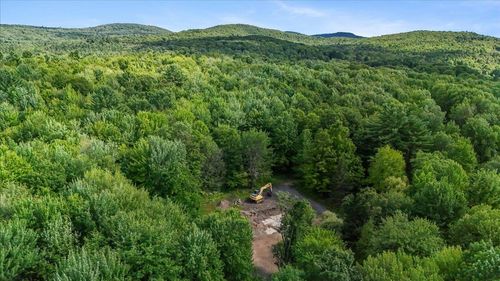 34 Merlo Ln, Westford, VT, 05494-9518 | Card Image