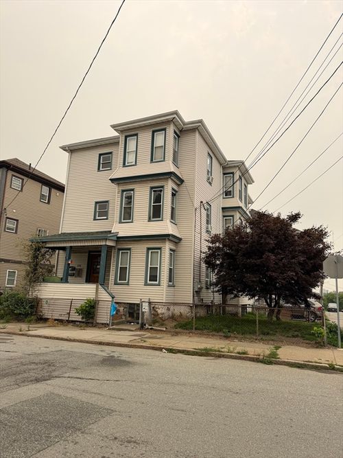 898 Rodman St, Fall River, MA, 02721-4248 | Card Image