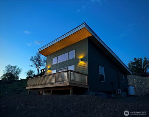 428 Castle Ave, Winthrop, WA, 98862 | Card Image