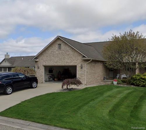5353 Wyndemere Common Sq, Swartz Creek, MI, 48473-8911 | Card Image