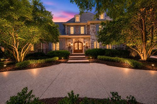 1450 Willowbrooke Cir, Franklin, TN, 37069-7200 | Card Image