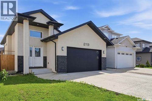 219 Ells Cres, Saskatoon, SK, S7L6J4 | Card Image