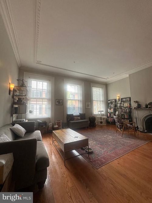 2f-1014 Clinton St, PHILADELPHIA, PA, 19107-6017 | Card Image