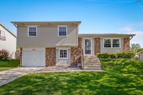 1680 Bicek Dr, Hoffman Estates, IL, 60192-1130 | Card Image