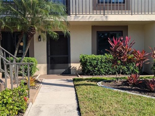 302-13091 Cross Creek Blvd, FORT MYERS, FL, 33912-4639 | Card Image