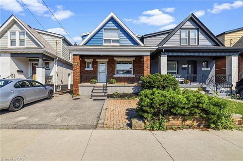 138 Cameron Ave N, Hamilton, ON, L8H4Z3 | Card Image