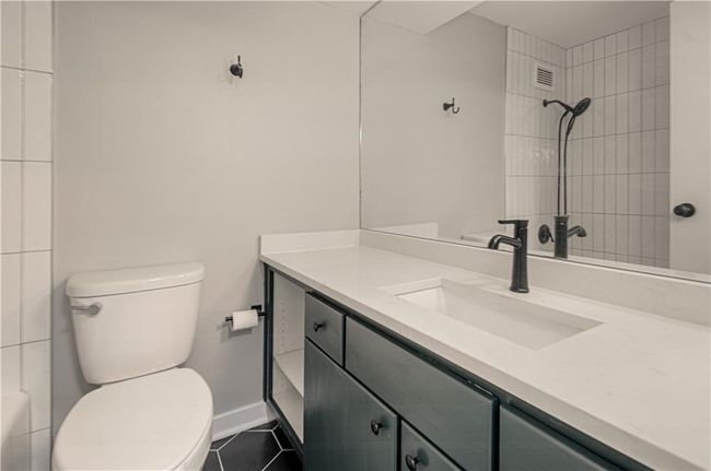 APT-210-211 - 4550 Warwick Blvd, Condo with 3 bedrooms, 3 bathrooms and null parking in Kansas City MO | Image 43