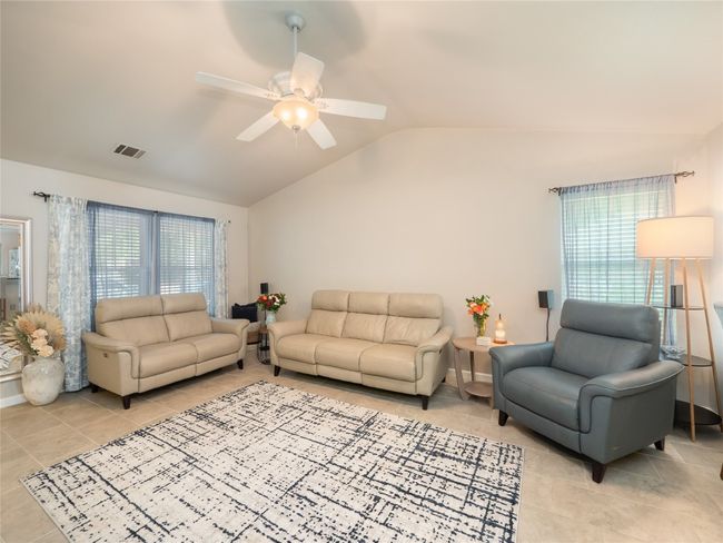 4605 Mather, House other with 4 bedrooms, 2 bathrooms and null parking in Kyle TX | Image 6