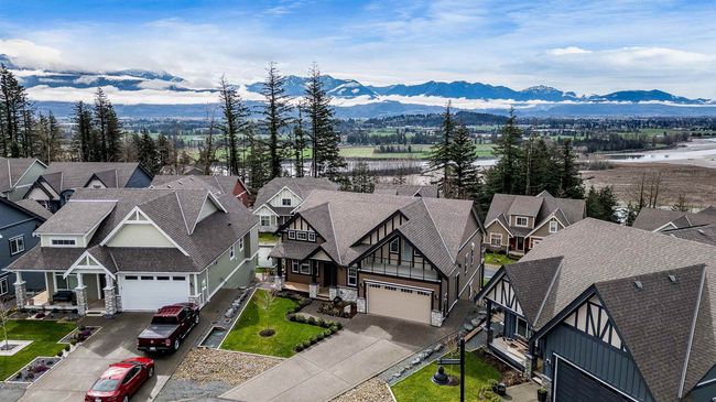Birds eye view of property featuring a residential view and a mountain view | Image 39
