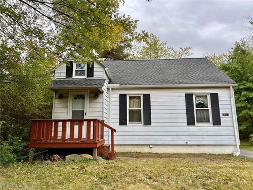 3623 Roselawn Ave, Woodmere, OH, 44122-4533 | Card Image