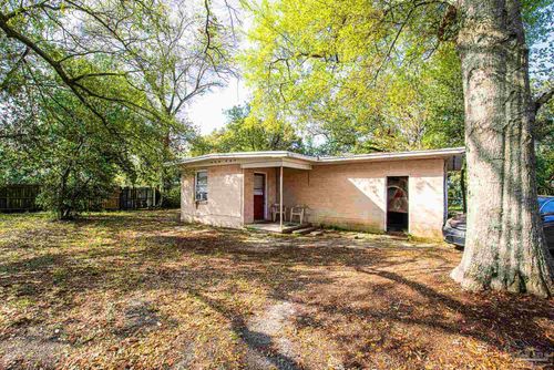 b-13 Marine Dr, Pensacola, FL, 32507-2323 | Card Image