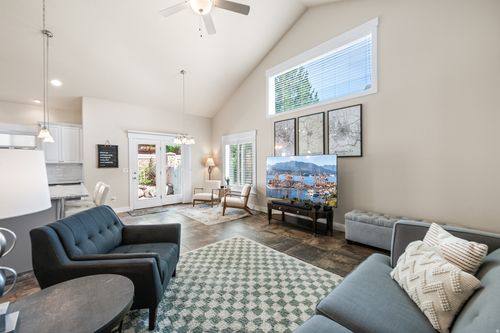 7877 S Farm Wood Ln, Midvale, UT, 84047-2875 | Card Image