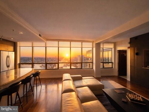 2709-675 President St, BALTIMORE, MD, 21202-4579 | Card Image