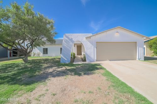 6616 W Vogel Ave, Glendale, AZ, 85302-2820 | Card Image