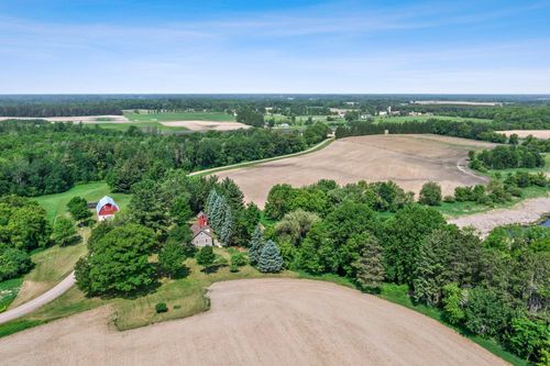 39447 Holly Trl Nw, Stanchfield, MN, 55080-8205 | Card Image