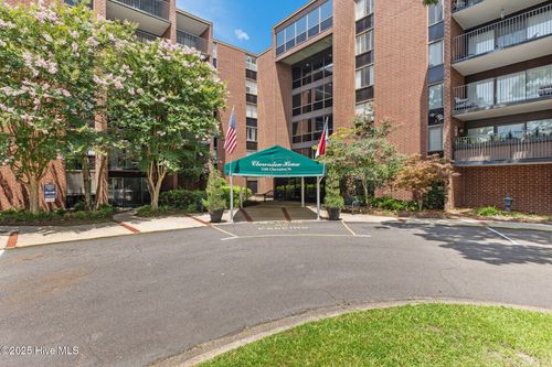 203-1100 Clarendon St, Fayetteville, NC, 28305-4800 | Card Image