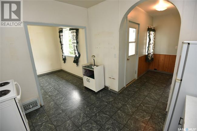 303 2 Nd St W, House other with 3 bedrooms, 1 bathrooms and null parking in Nipawin SK | Image 6