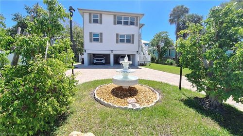 254 Palermo Cir, FORT MYERS BEACH, FL, 33931-2723 | Card Image