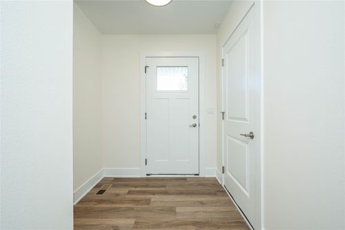 62 Nw Pike Cir, Waukee, IA, 50263-6204 | Card Image