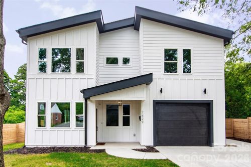 2629 Phillips Ave, Charlotte, NC, 28208-7027 | Card Image