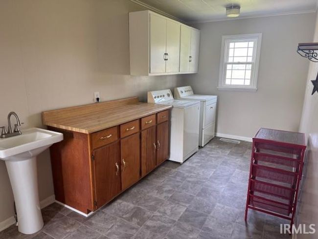 11748 W 450 N, House other with 3 bedrooms, 2 bathrooms and null parking in Cromwell IN | Image 8