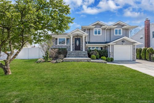 2518 Horace Ct, Bellmore, NY, 11710-4810 | Card Image