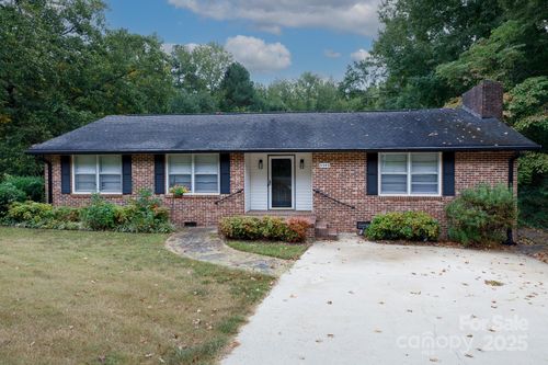 3393 Mt Holly Rd, Edgemoor, SC, 29712-9628 | Card Image