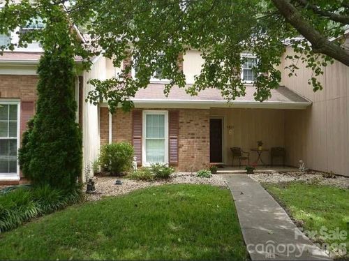 6805 Cabot Circle, Charlotte, NC, 28226 | Card Image