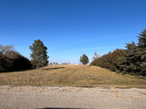 0 Dakota 20, Mobridge, SD, 57601 | Card Image