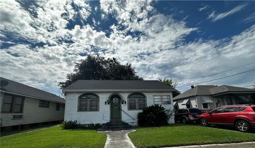 318 Harding St, Jefferson, LA, 70121-2425 | Card Image
