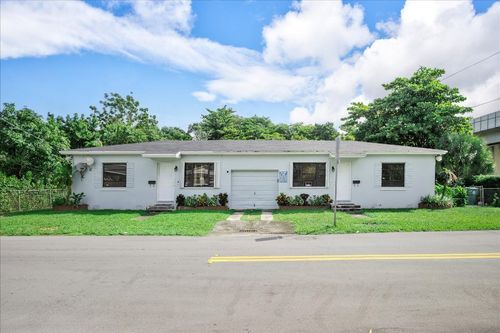 4001 Nw 15th Ave, Miami, FL, 33142-4800 | Card Image