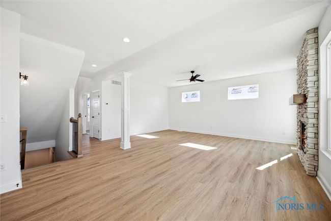 102 Kinloch Drive, House other with 4 bedrooms, 3 bathrooms and 2 parking in Perrysburg OH | Image 4
