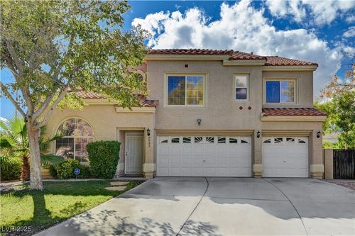 8833 Valley Creek Dr, Las Vegas, NV, 89134-0372 | Card Image