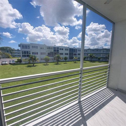 apt-211-2300 Park Ln, Hollywood, FL, 33021-3728 | Card Image