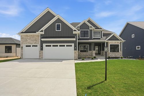 9467 Tall Grass Trl, Saint John, IN, 46373-0672 | Card Image