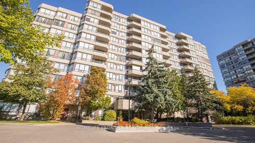 210-81 Townsgate Dr, Thornhill, ON, L4J8E6 | Card Image