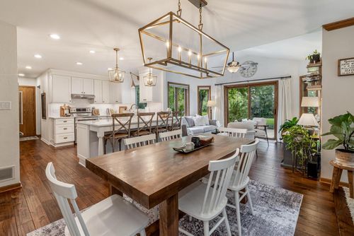 353 Westfield Way, Pewaukee, WI, 53072-2564 | Card Image