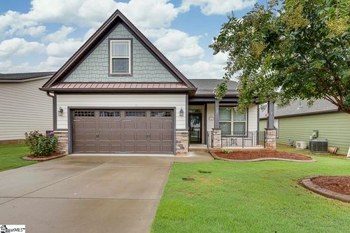 187 Bur Oak Dr, Taylors, SC, 29687-4631 | Card Image