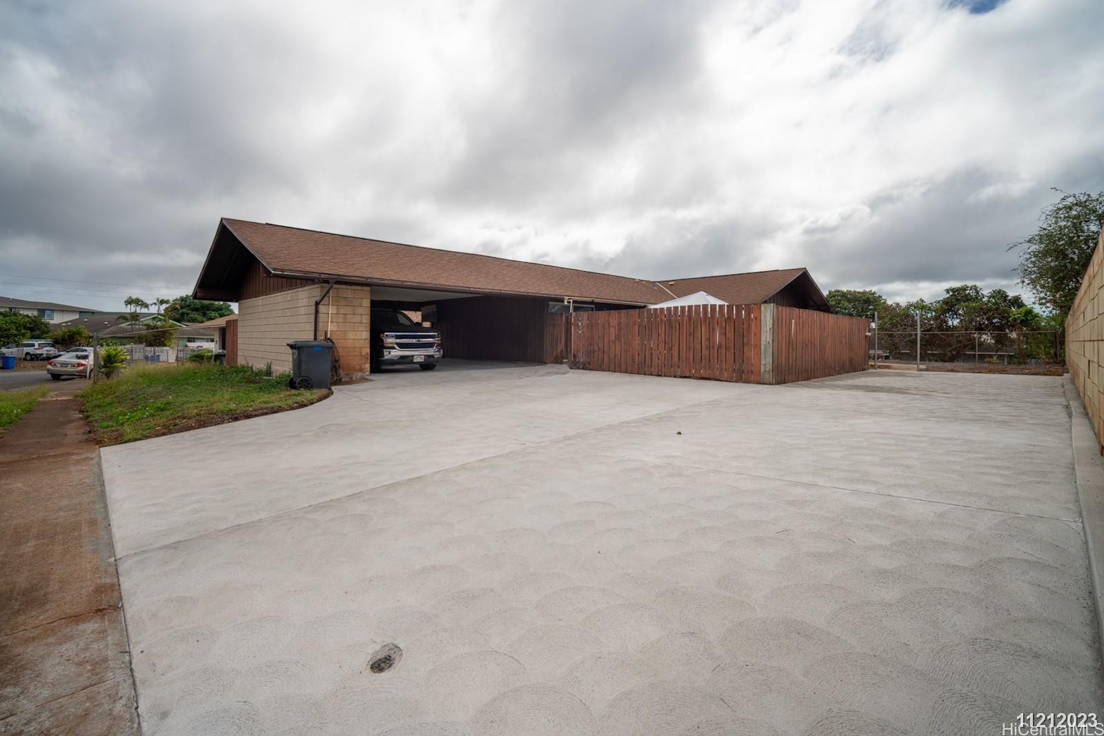 1521 Hooli Circle, Sold in Pearl City Zoocasa